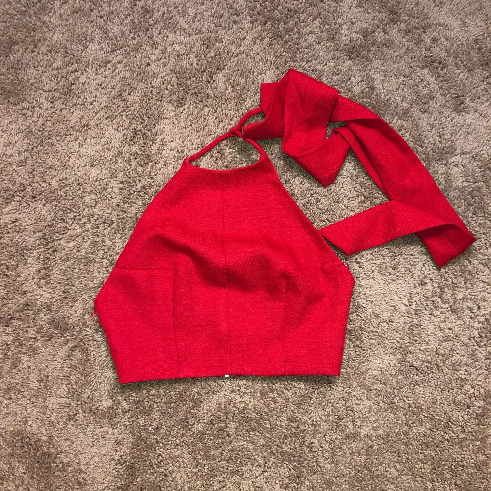 Red flirty crop top size small.